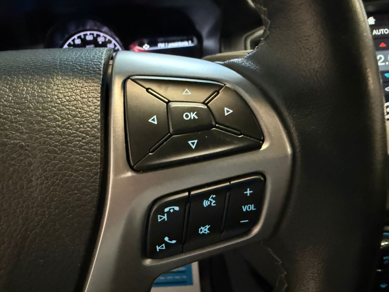 Ford Ranger 2.0 TDCI XLT LIMITED AWD - Foto 28