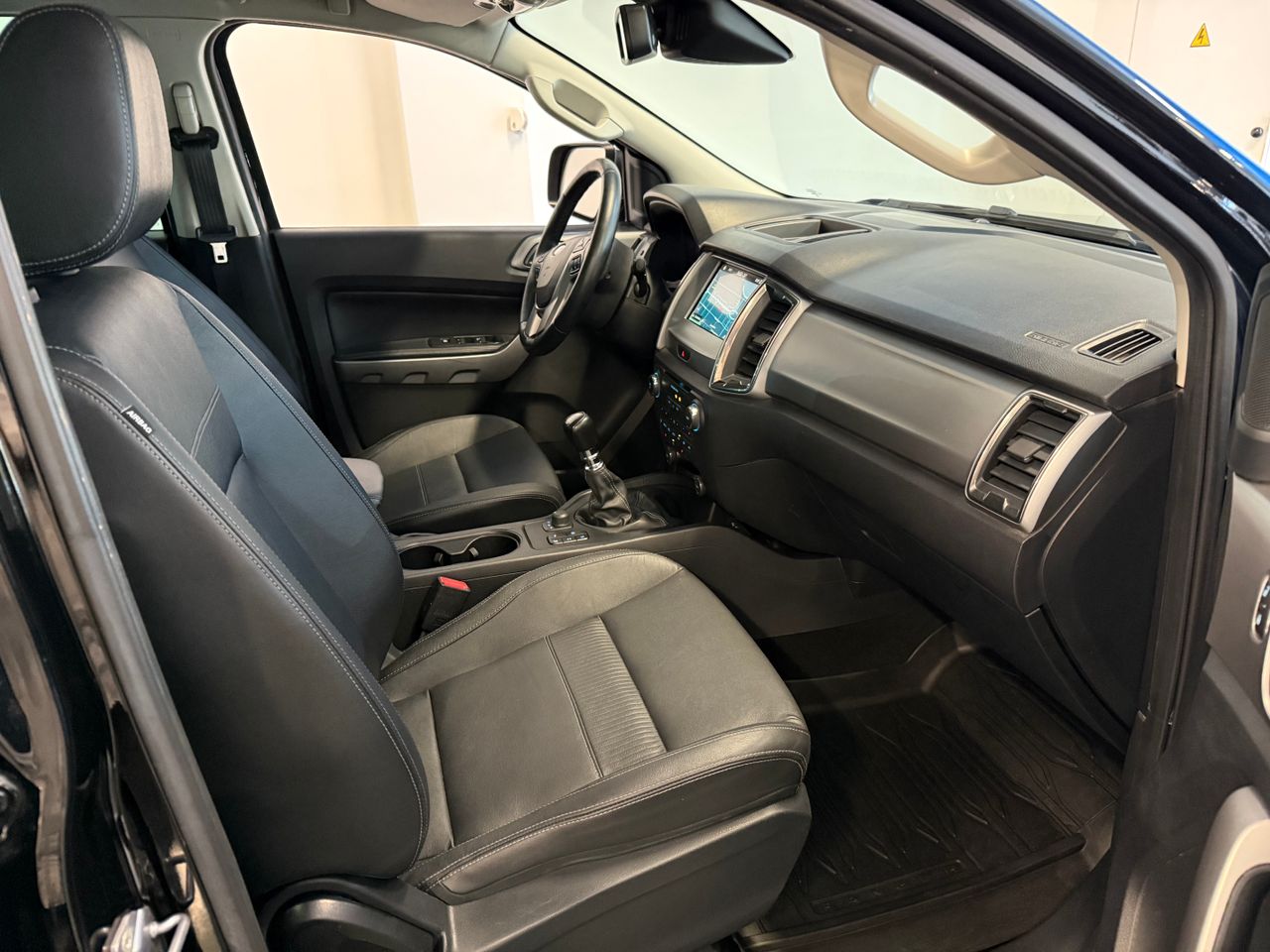 Ford Ranger 2.0 TDCI XLT LIMITED AWD - Foto 15