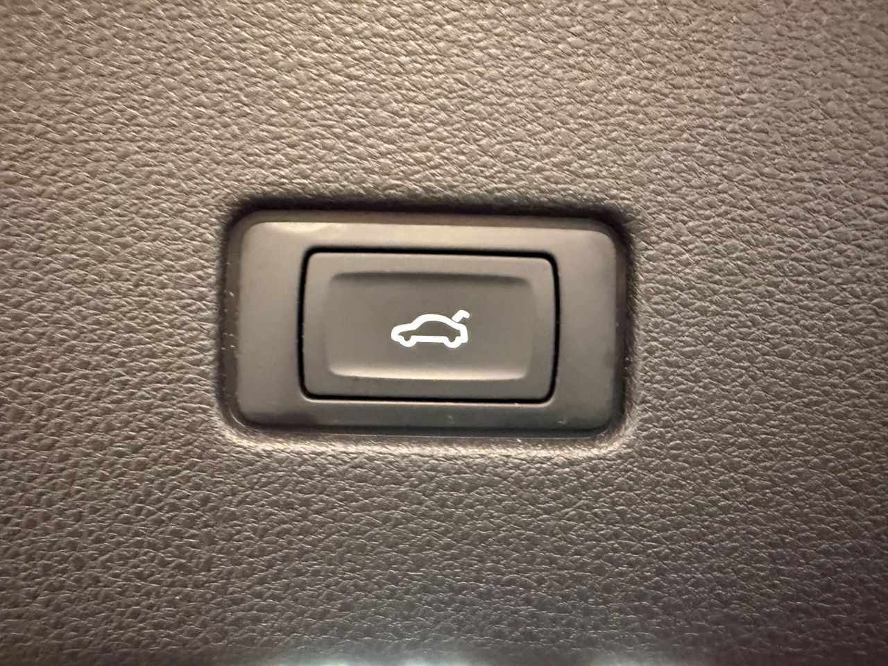 Audi Q8 55 TFSI e S-LINE QUATTRO TIPTRONIC - Foto 22