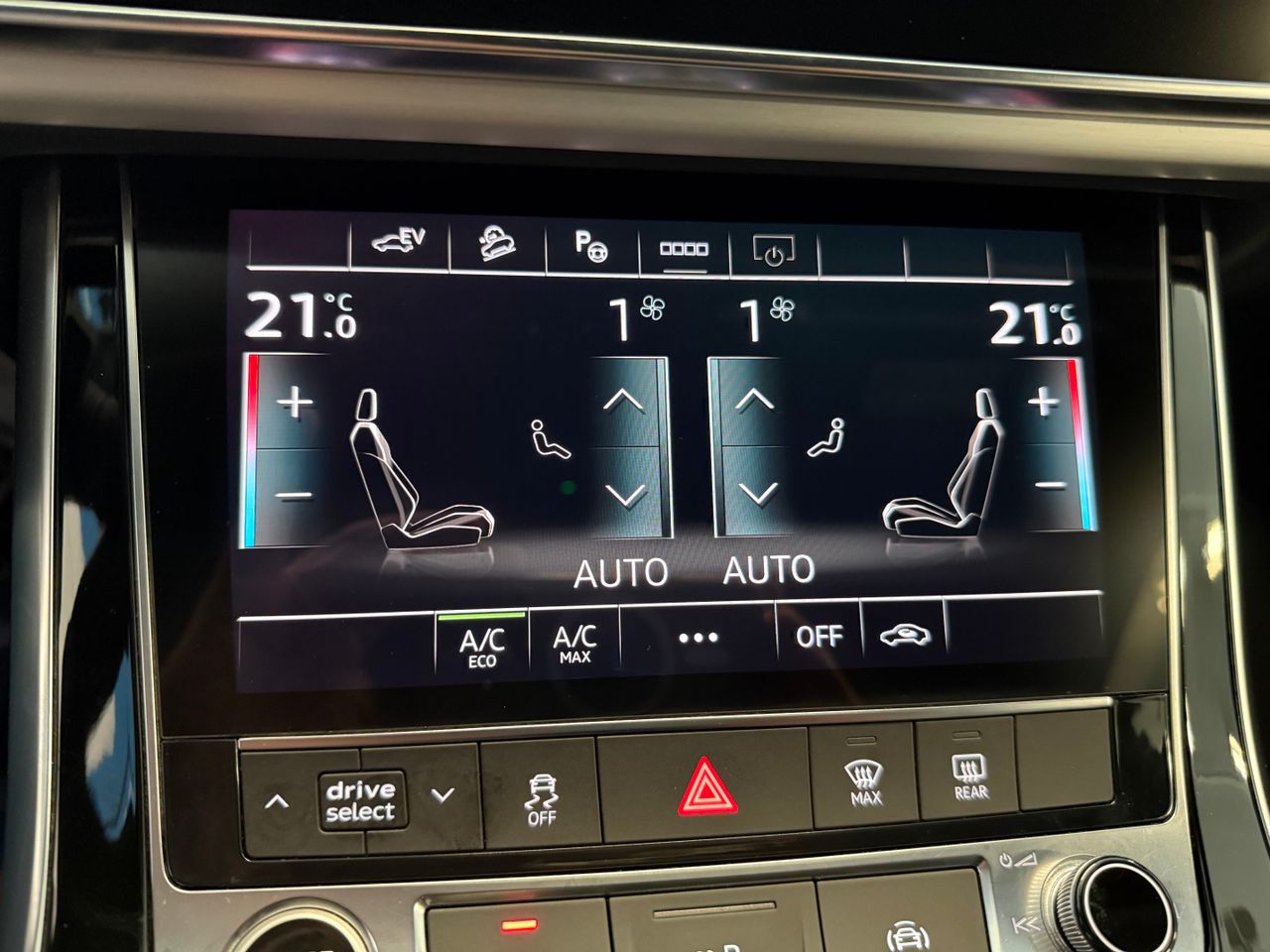 Audi Q8 55 TFSI e S-LINE QUATTRO TIPTRONIC - Foto 19