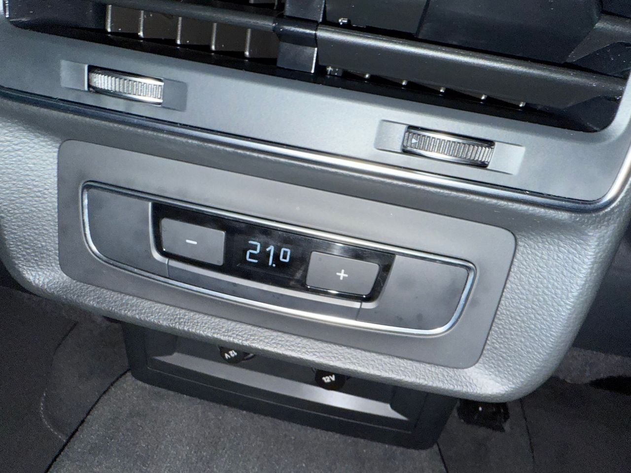 Audi Q8 55 TFSI e S-LINE QUATTRO TIPTRONIC - Foto 24