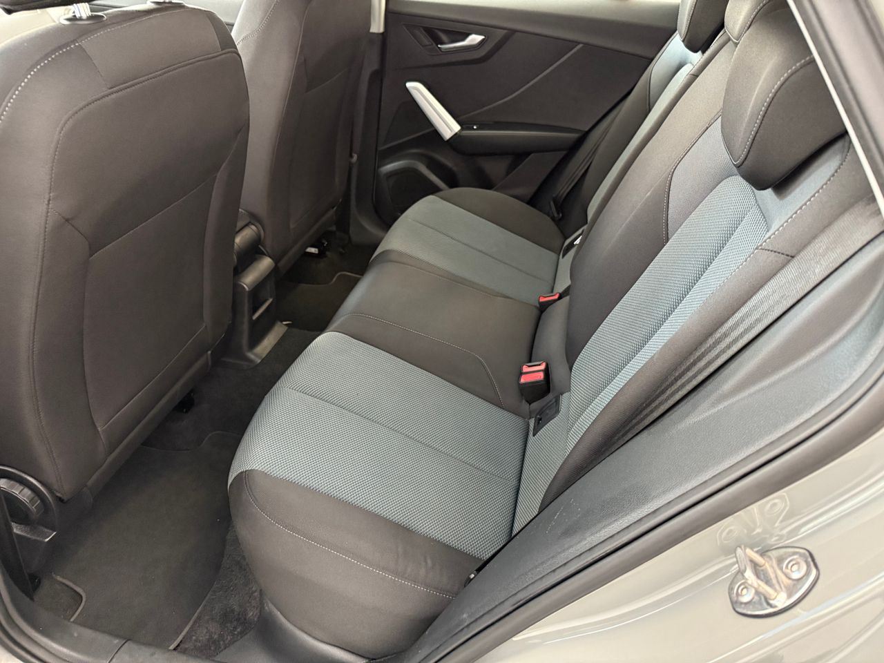 Audi Q2 35 TFSI S-TRONIC DESIGN 150cv - Foto 5