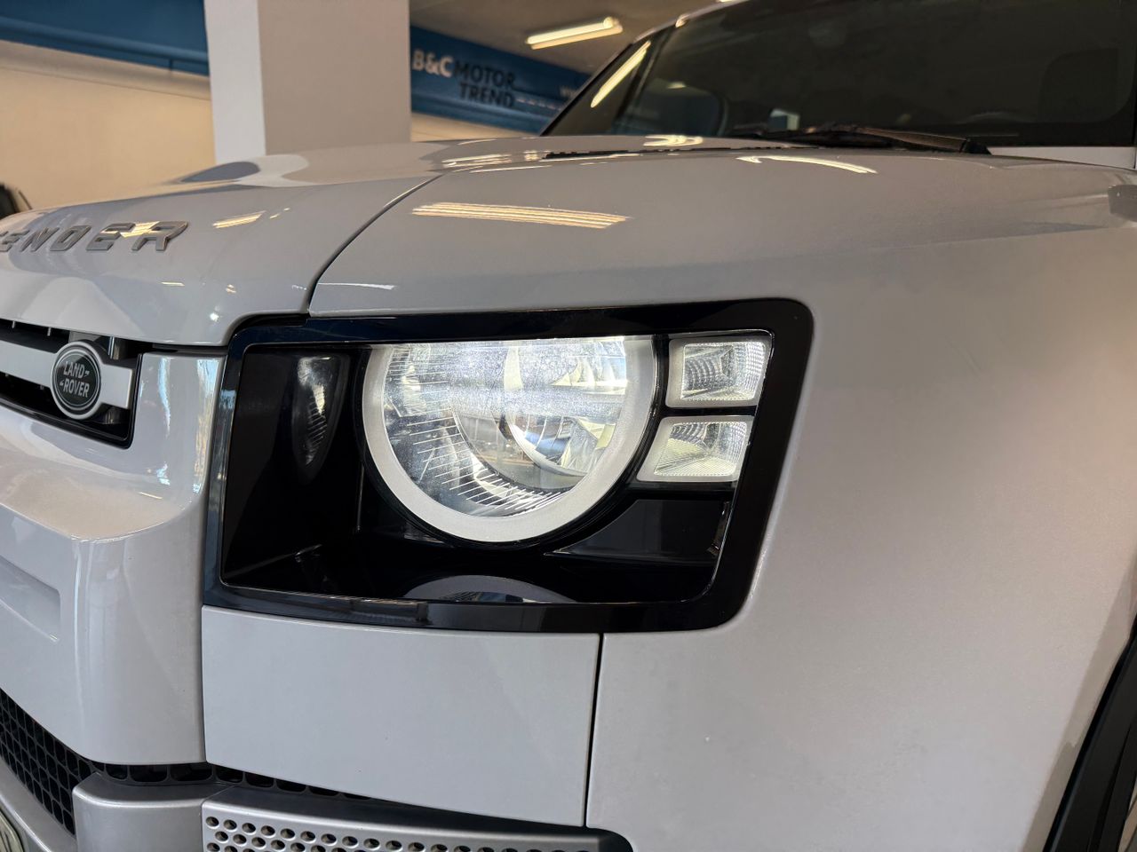 Land-Rover Defender 3.0D 110 S MHEV 200 AUTO AWD 6 PLAZAS. - Foto 41