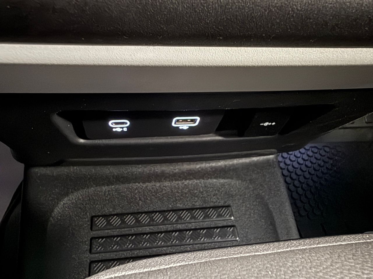 Land-Rover Defender 3.0D 110 S MHEV 200 AUTO AWD 6 PLAZAS. - Foto 32