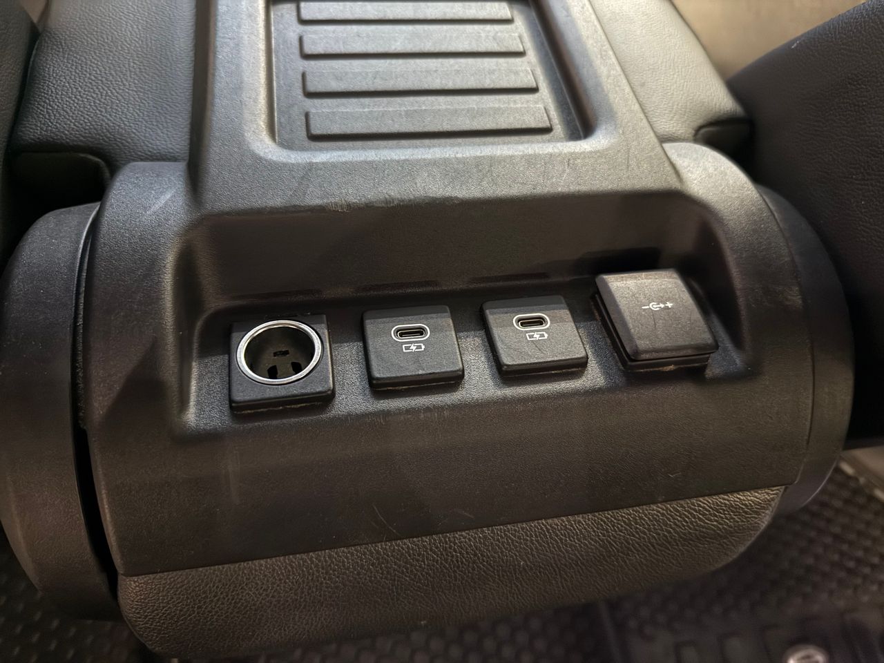 Land-Rover Defender 3.0D 110 S MHEV 200 AUTO AWD 6 PLAZAS. - Foto 40