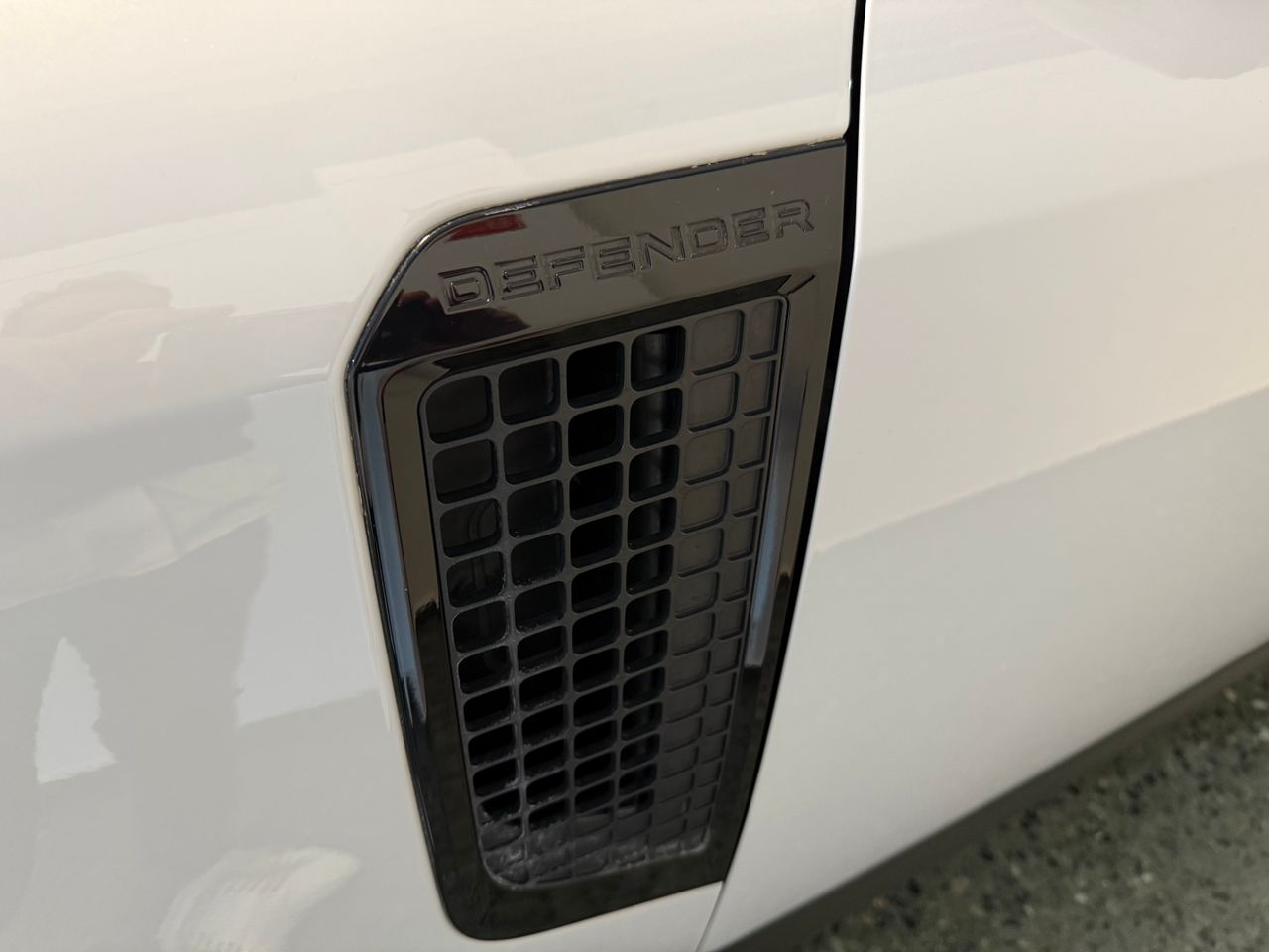 Land-Rover Defender 3.0D 110 S MHEV 200 AUTO AWD 6 PLAZAS. - Foto 43