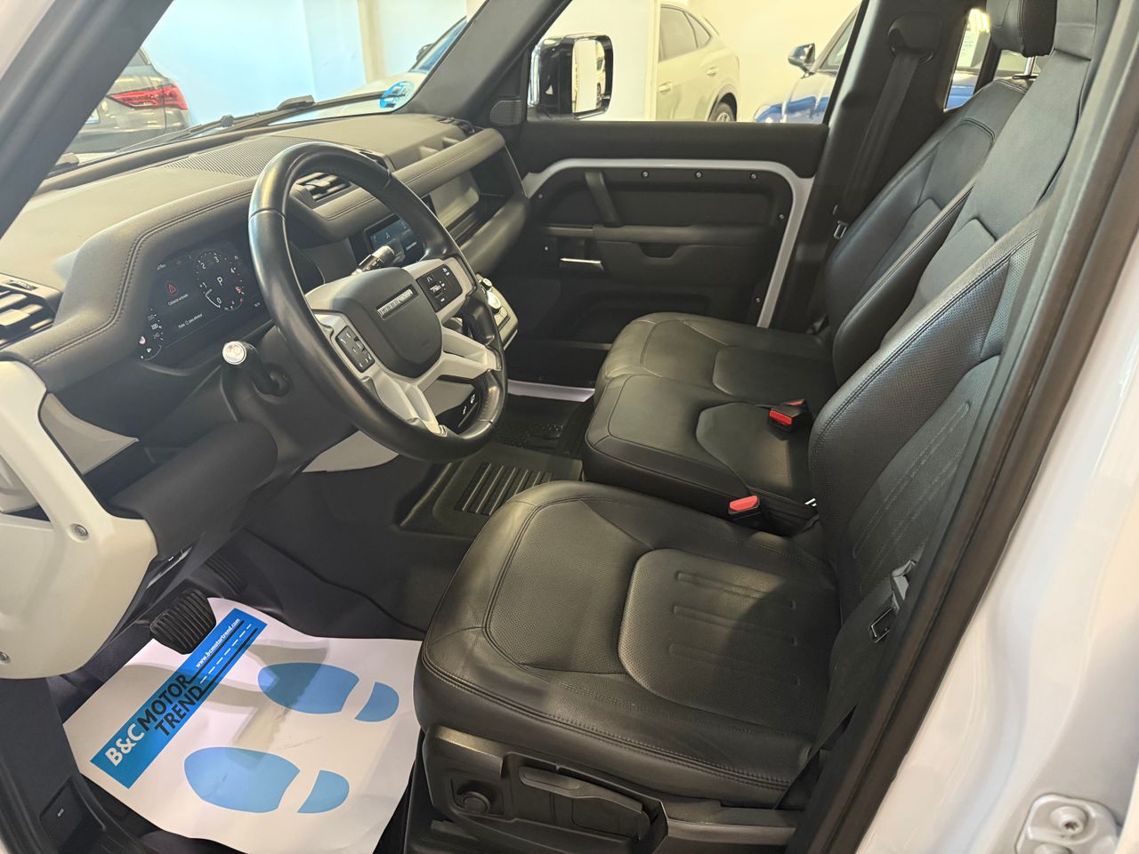 Land-Rover Defender 3.0D 110 S MHEV 200 AUTO AWD 6 PLAZAS. - Foto 3