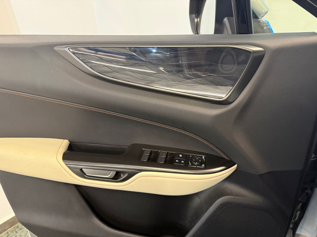 Lexus NX 450h+ EXECUTIVE AWD PHEV - Foto 34