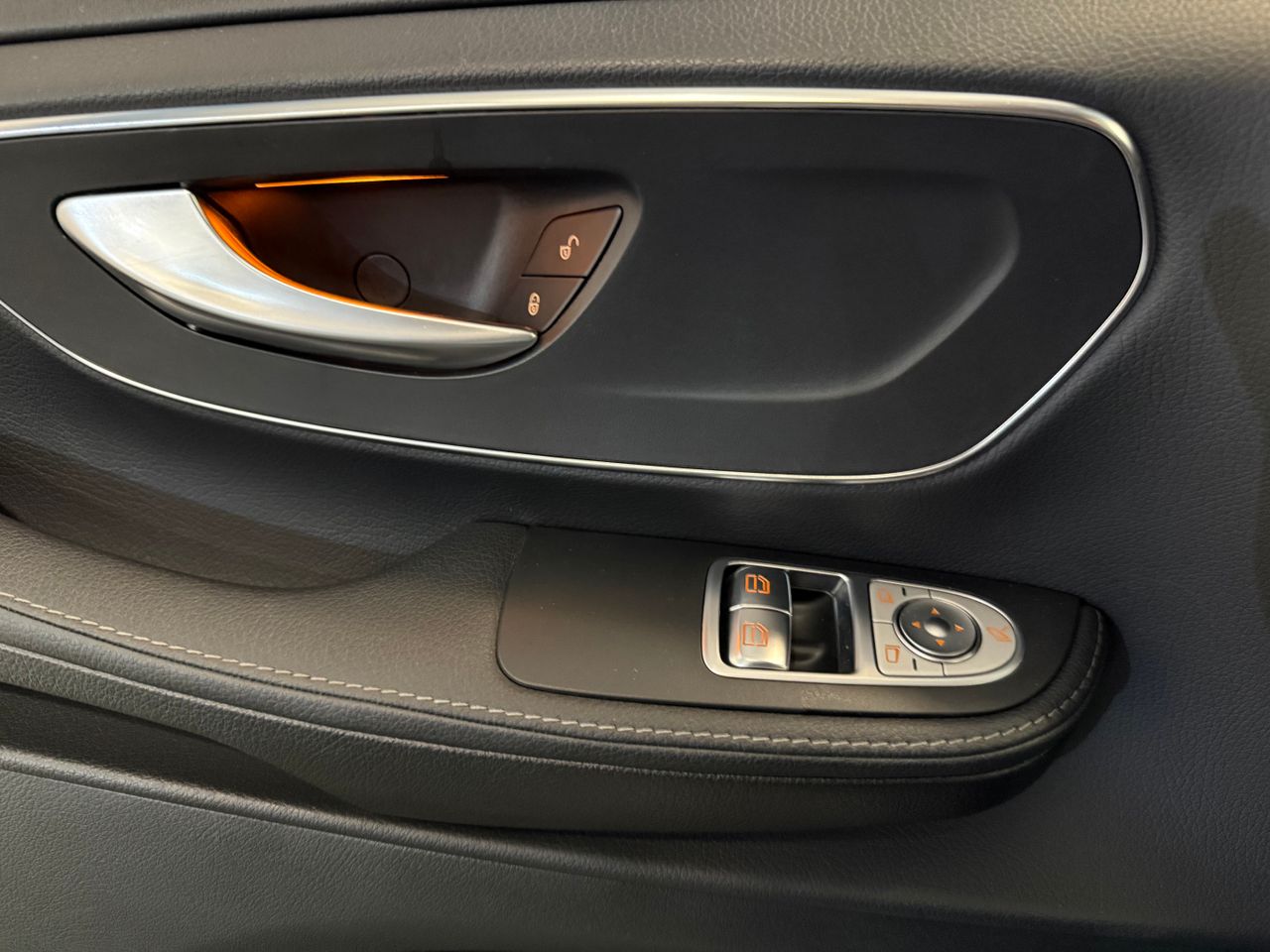 Mercedes Clase V 300d 9G TRONIC 7 PLAZAS - Foto 38