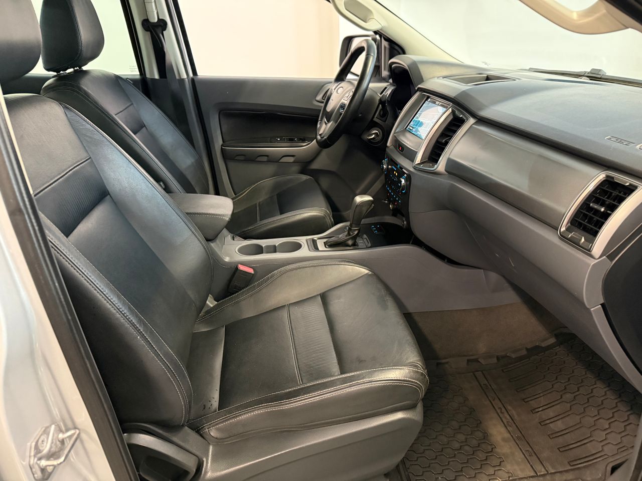 Ford Ranger 2.2 TDCI XLT LIMITED AUTO 4X4 - Foto 7