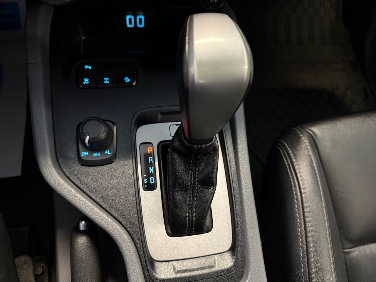 Ford Ranger 2.2 TDCI XLT LIMITED AUTO 4X4 - Foto 21