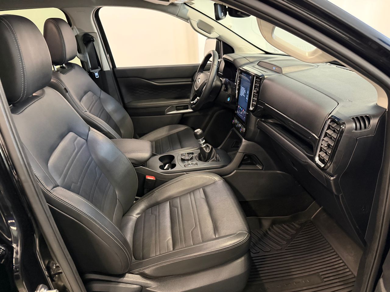 Ford Ranger 2.0 TDCI LIMITED 4X4 - Foto 12