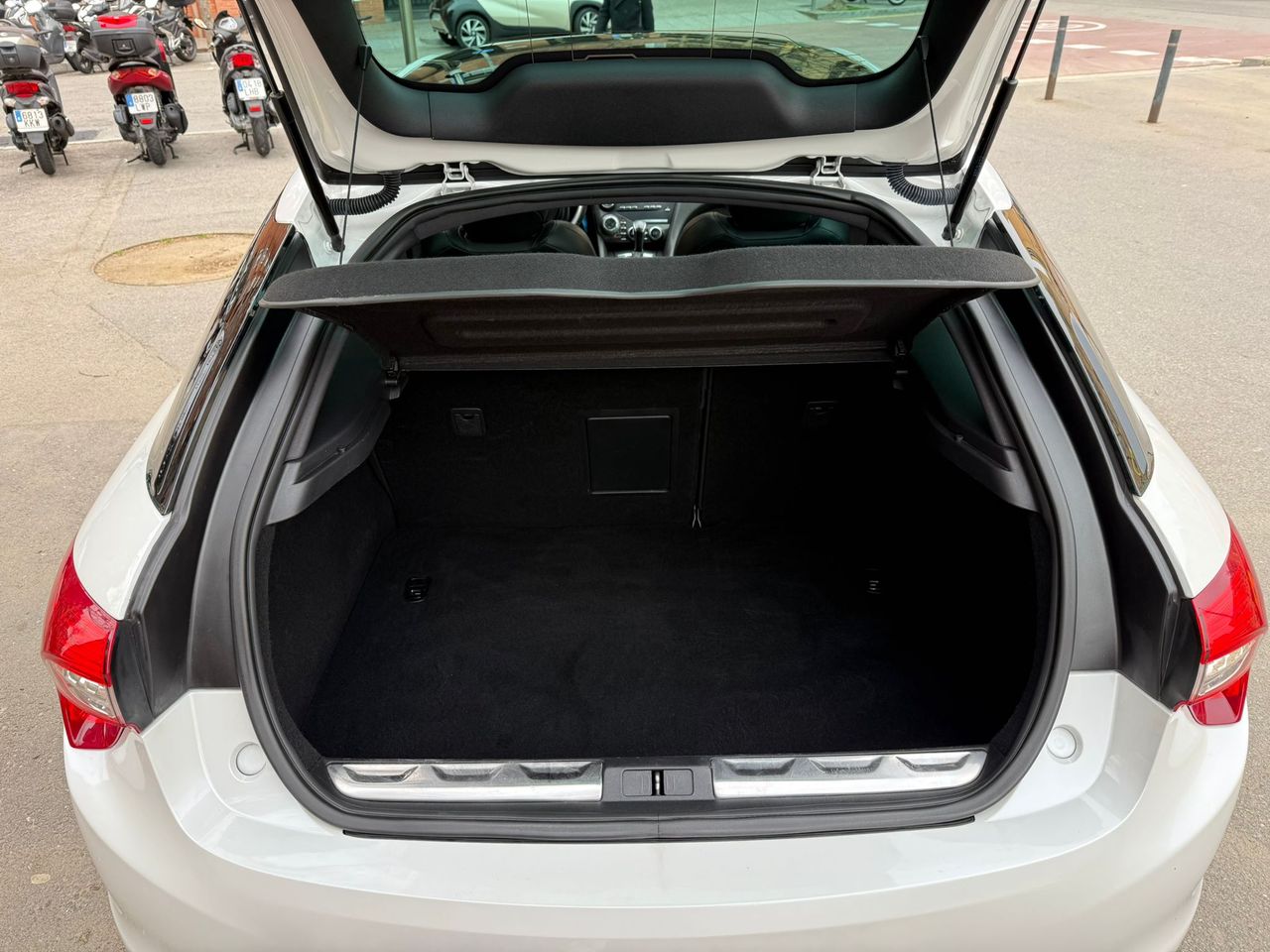 DS DS 5 2.0 HDI 180cv Style - Foto 25