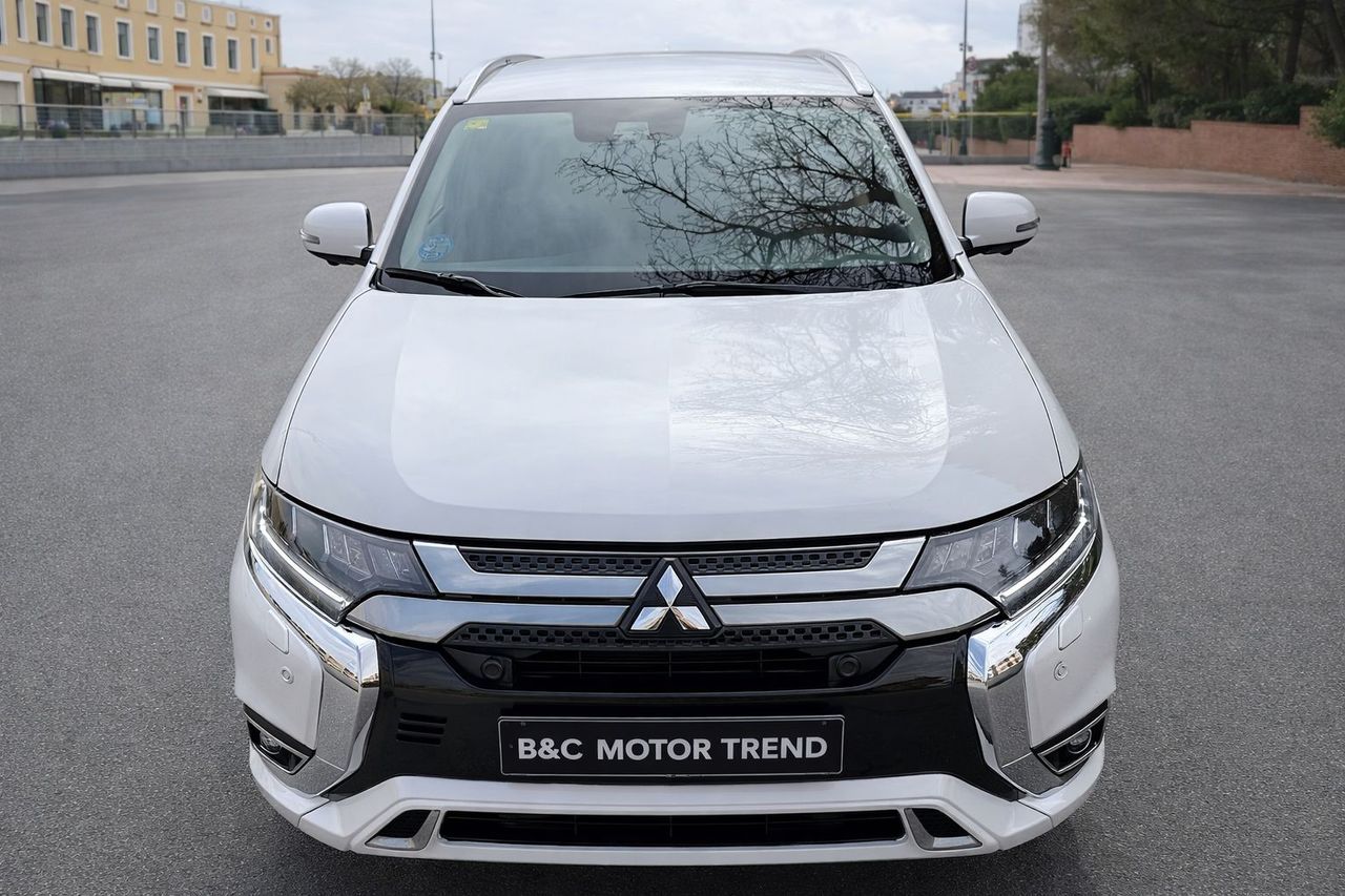 Mitsubishi Outlander 2.4 PHEV Kaiteki 4WD - Foto 3