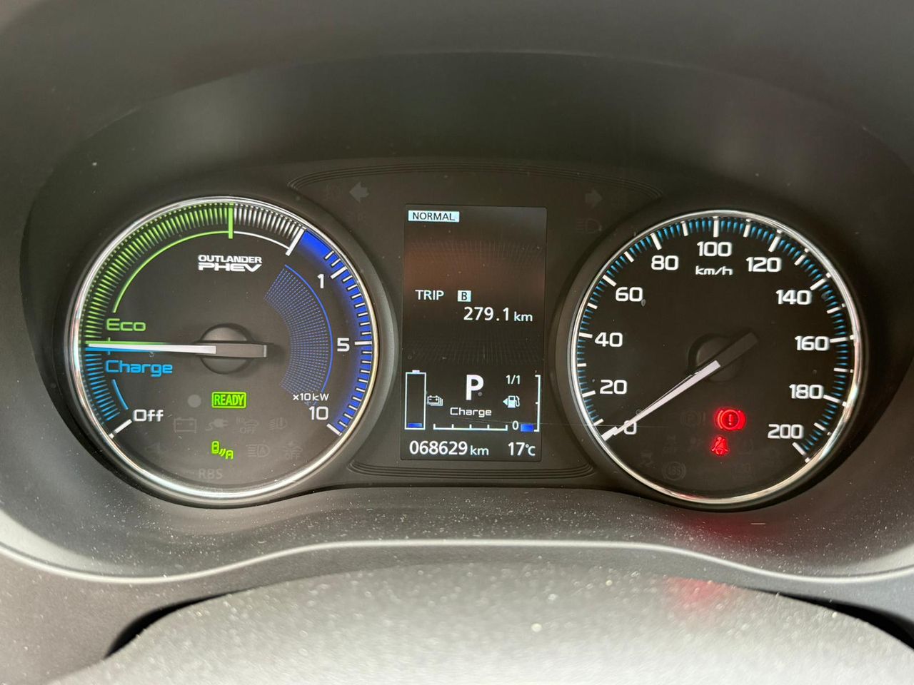 Mitsubishi Outlander 2.4 PHEV Kaiteki 4WD - Foto 17