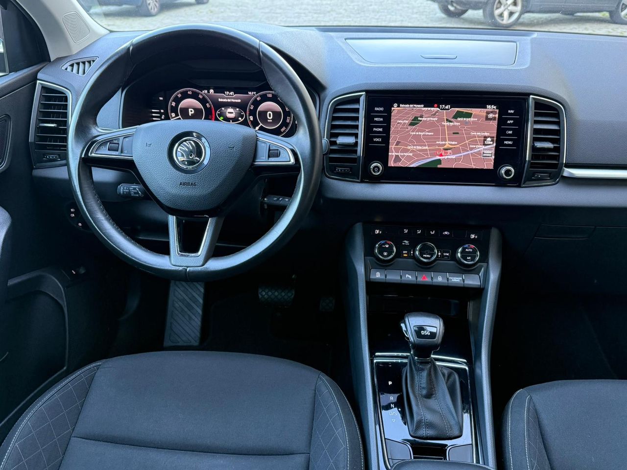 Skoda Karoq 1.5 TSI 150cv DSG Ambition - Foto 9