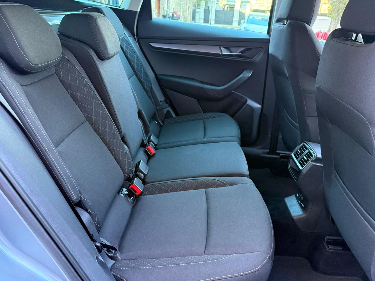 Skoda Karoq 1.5 TSI 150cv DSG Ambition - Foto 14