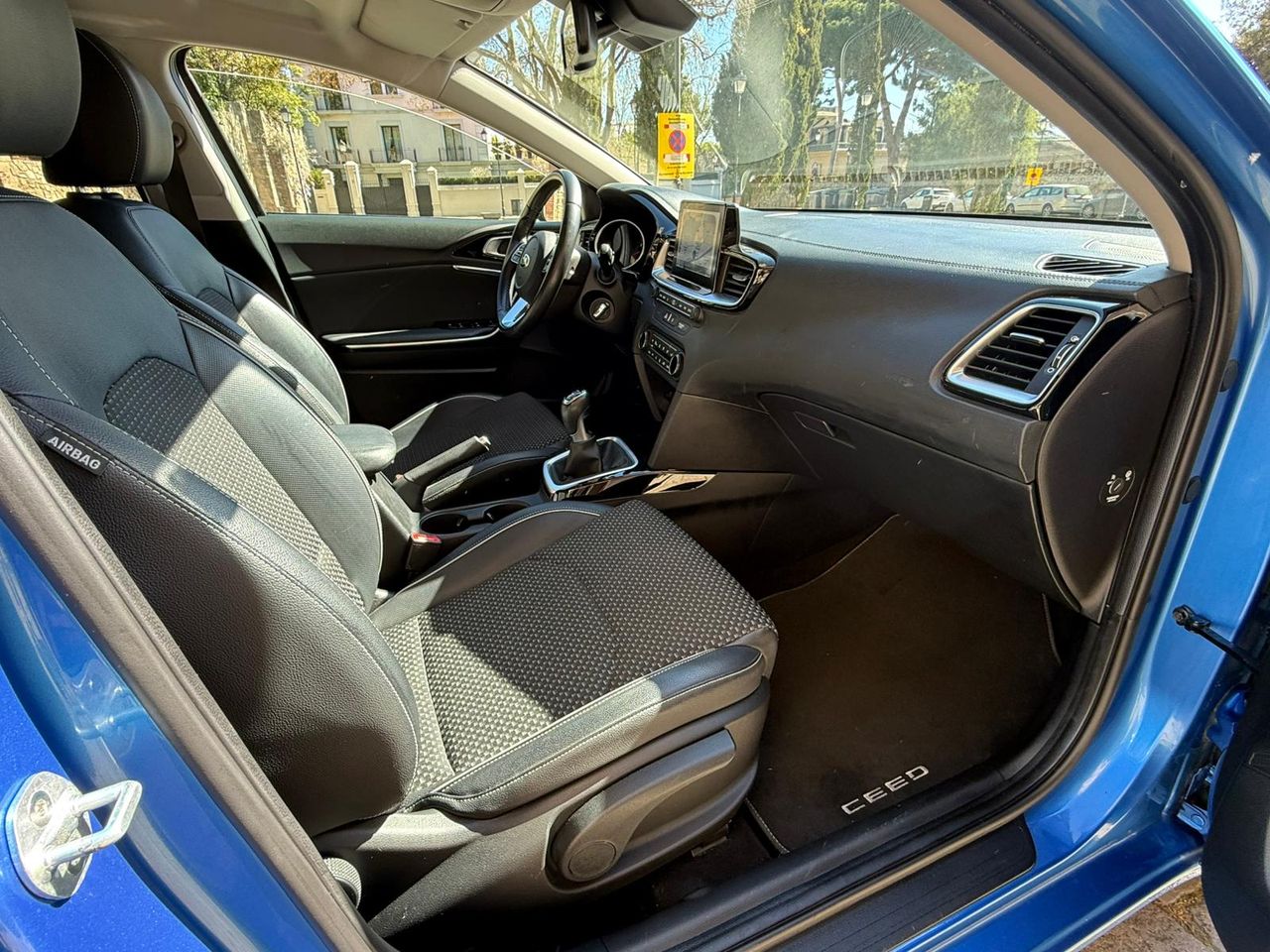 Kia Ceed 1.4 T-GDI 140cv Tech - Foto 19