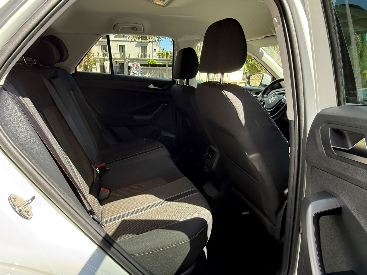 Volkswagen T-Roc T-Roc 1.0 TSI 110CV Advance R-Line 2022 de segunda mano en Barcelona