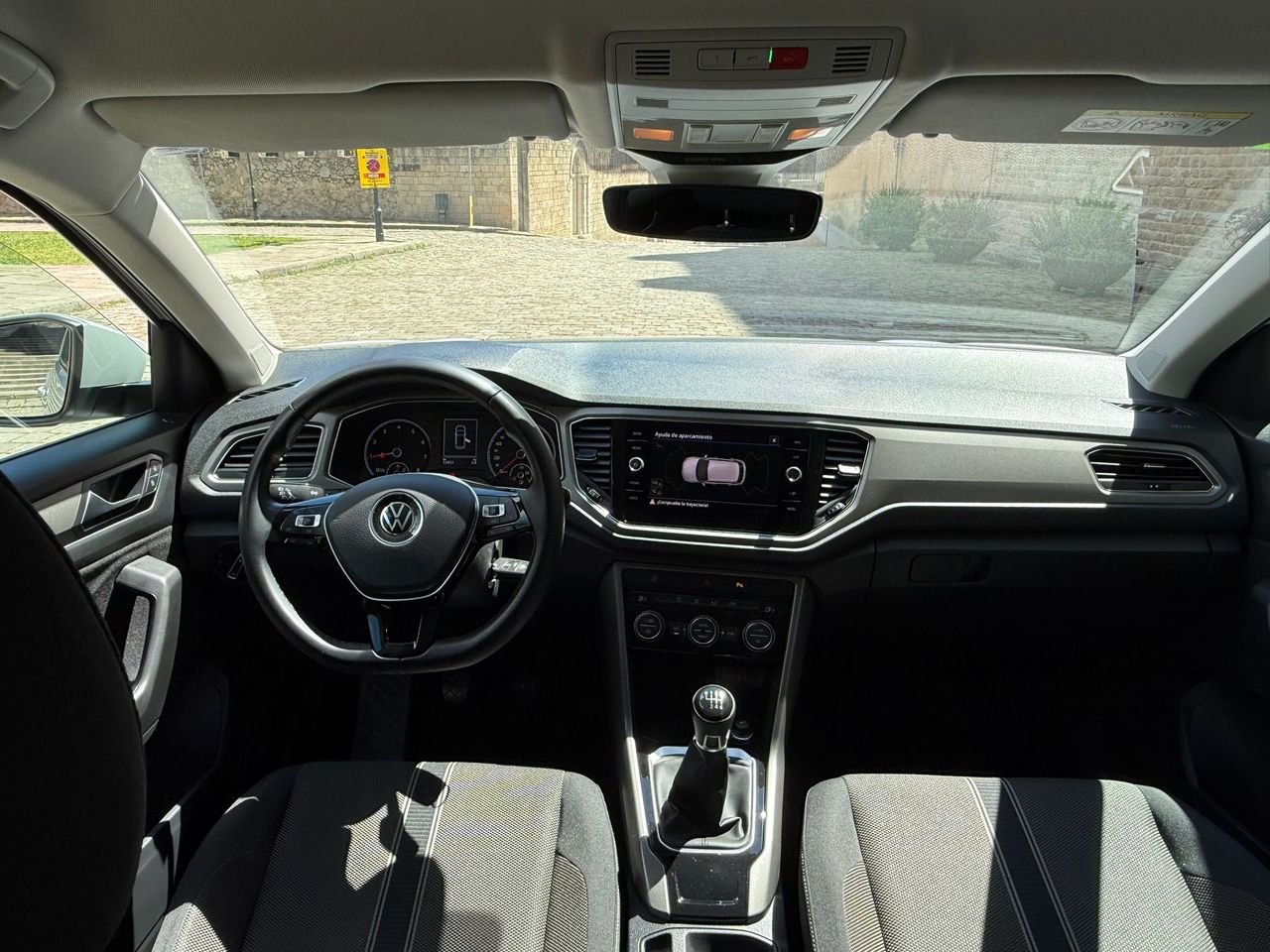 Volkswagen T-Roc T-Roc 1.0 TSI 110CV Advance R-Line 2022 de segunda mano en Barcelona