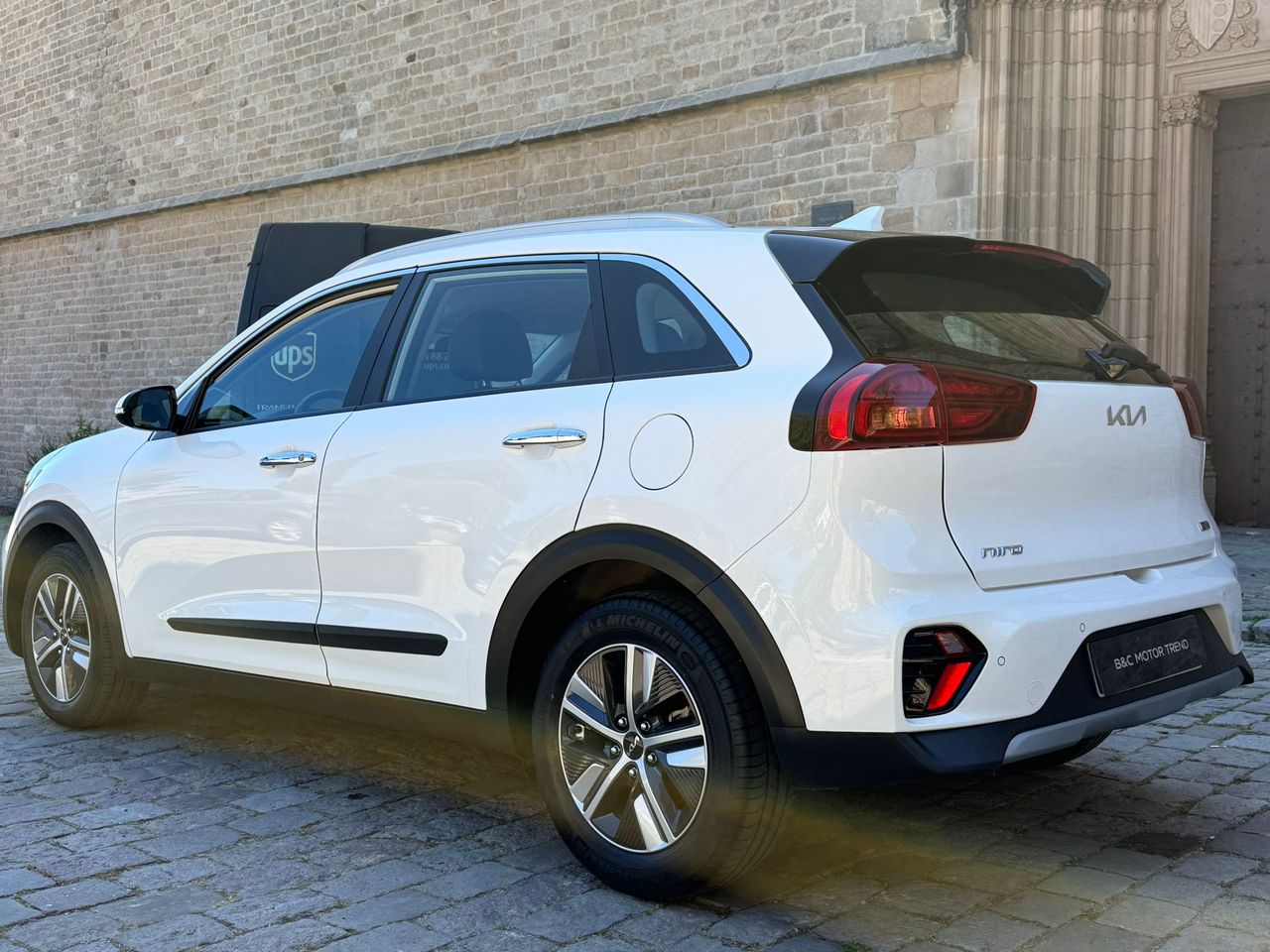 Kia Niro 1.6 GDI HEV Drive 141CV 2022 de segunda mano en Barcelona