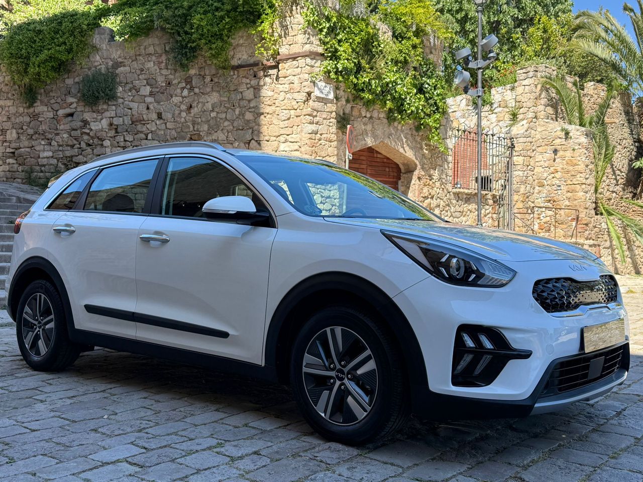 Kia Niro 1.6 GDI HEV Drive 141CV 2022 de segunda mano en Barcelona