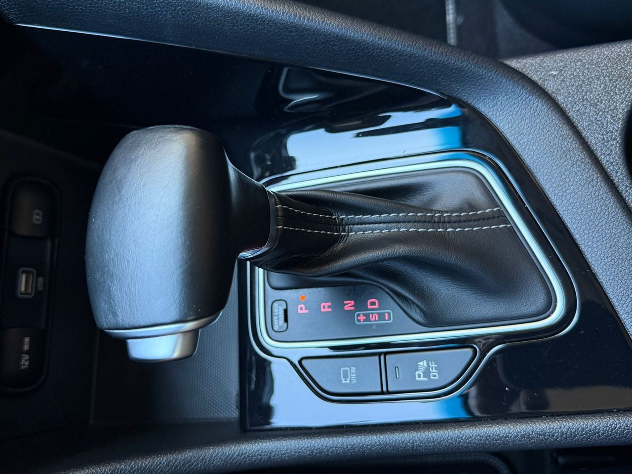 Kia Niro 1.6 GDI HEV Drive 141CV 2022 de segunda mano en Barcelona