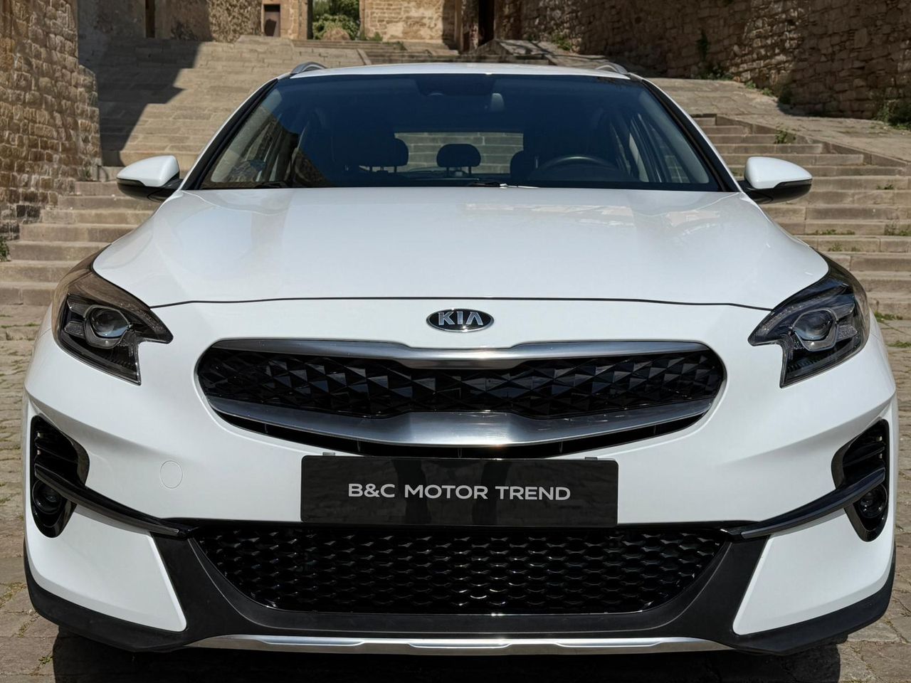 Kia XCeed 1.6 GDi PHEV eTech 141cv 2022 de segunda mano en Barcelona
