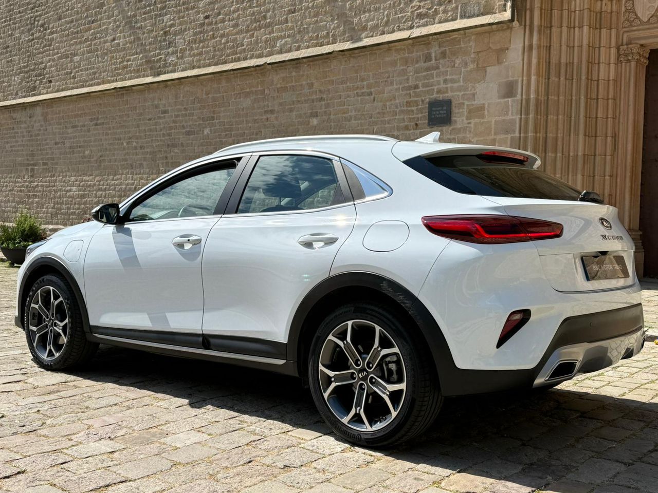 Kia XCeed 1.6 GDi PHEV eTech 141cv 2022 de segunda mano en Barcelona