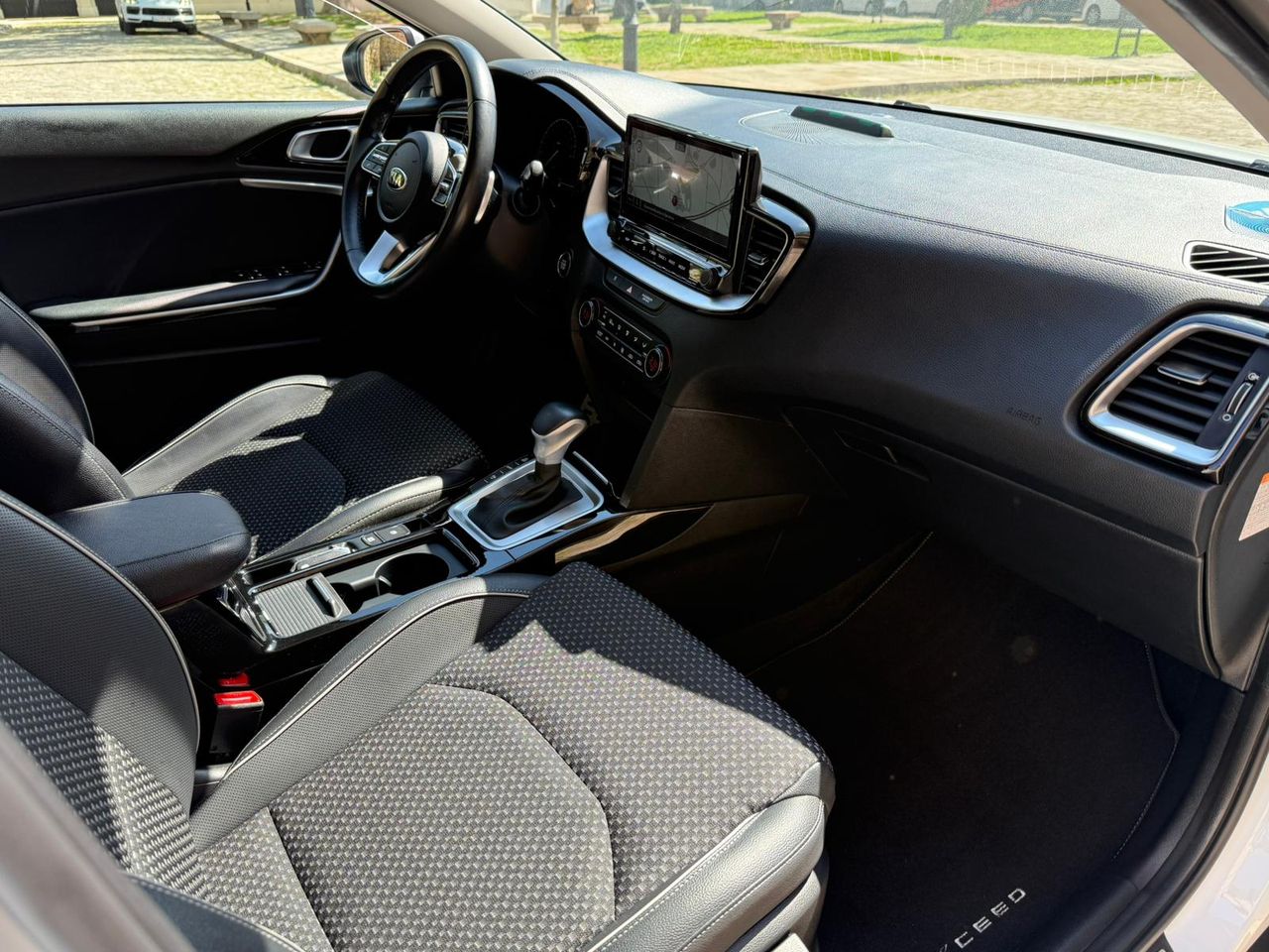 Kia XCeed 1.6 GDi PHEV eTech 141cv 2022 de segunda mano en Barcelona