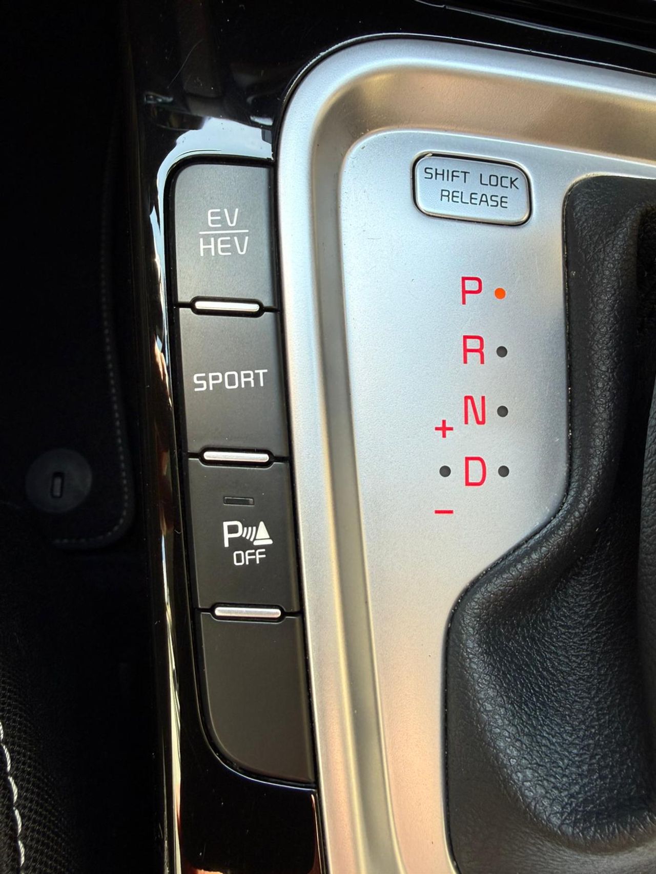 Kia XCeed 1.6 GDi PHEV eTech 141cv 2022 de segunda mano en Barcelona