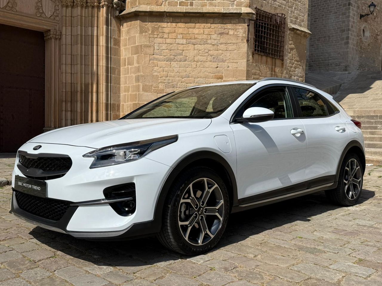Kia XCeed 1.6 GDi PHEV eTech 141cv 2022 de segunda mano en Barcelona