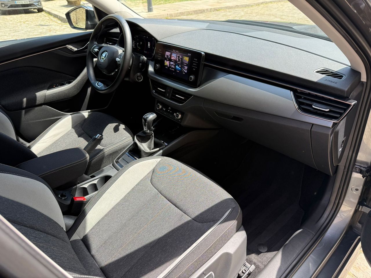 Skoda Kamiq 1.5 TSI DSG 150CV Style 2023 de segunda mano en Barcelona