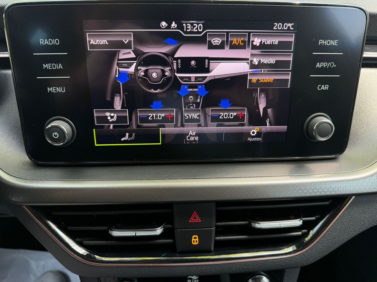 Skoda Kamiq 1.5 TSI DSG 150CV Style 2023 de segunda mano en Barcelona