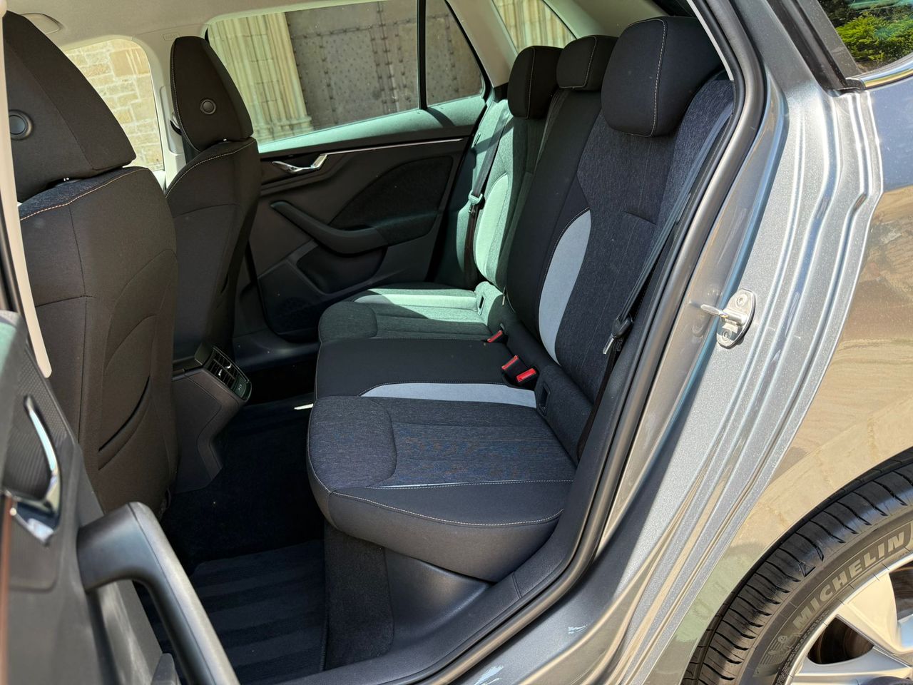 Skoda Kamiq 1.5 TSI DSG 150CV Style 2023 de segunda mano en Barcelona