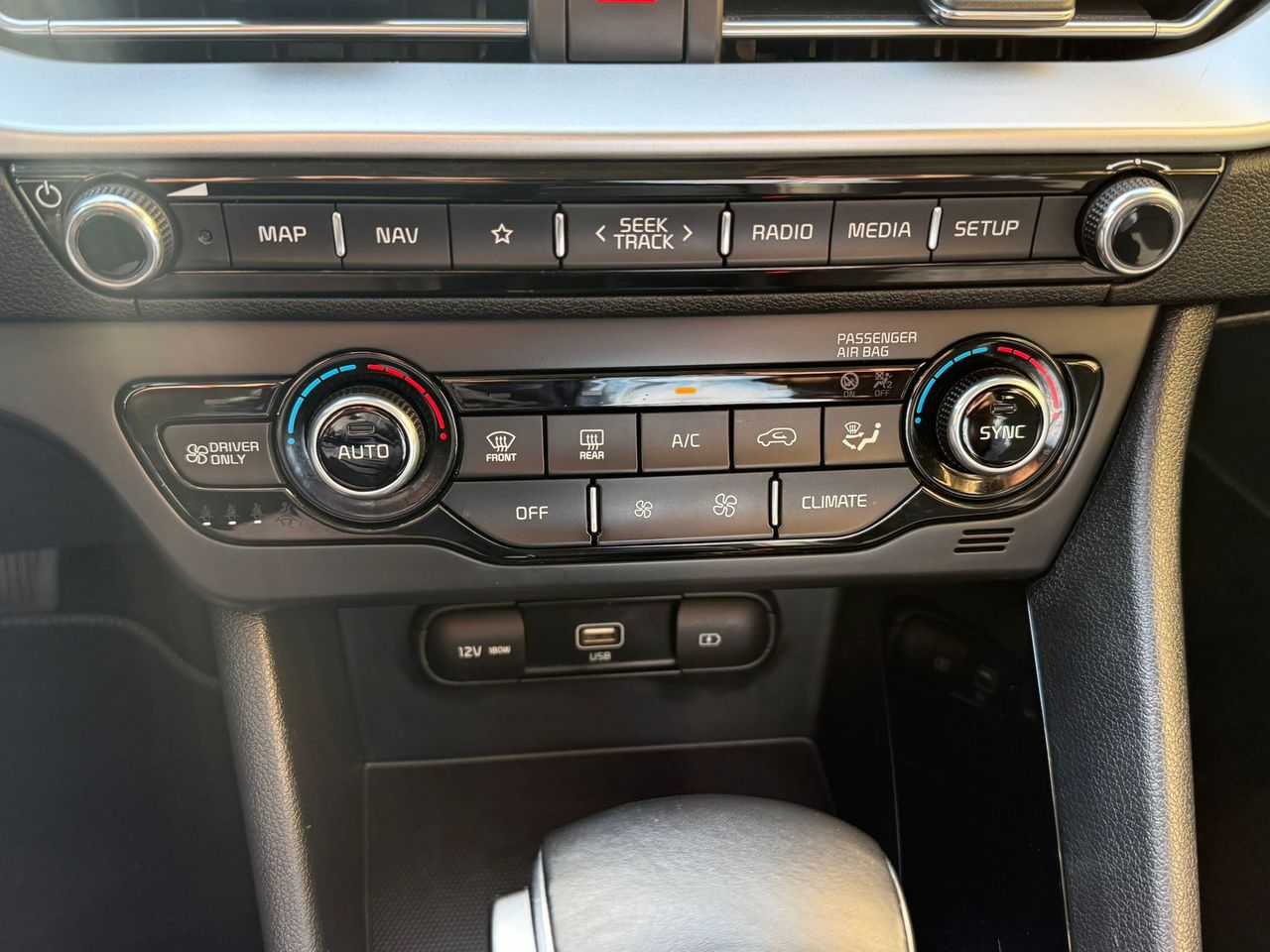 Kia Niro 1.6 GDI HEV Drive 141CV 2022 de segunda mano en Barcelona