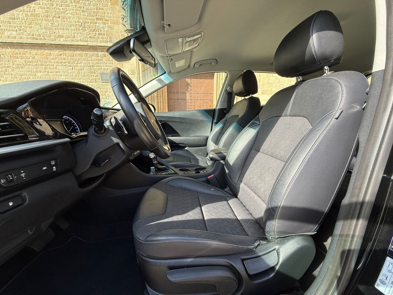 Kia Niro 1.6 GDI HEV Drive 141CV 2022 de segunda mano en Barcelona