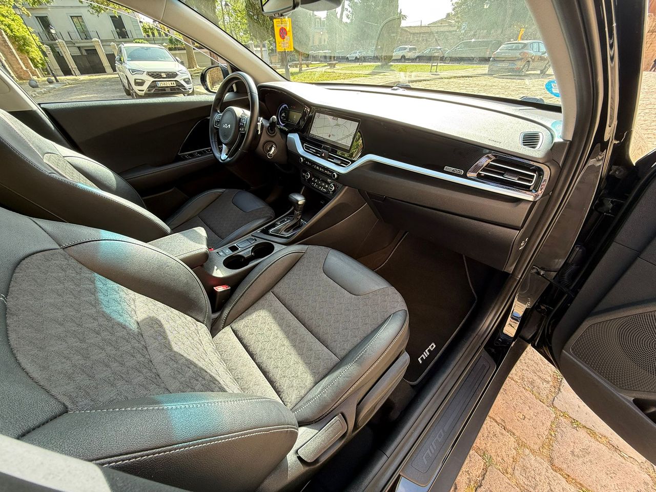 Kia Niro 1.6 GDI HEV Drive 141CV 2022 de segunda mano en Barcelona