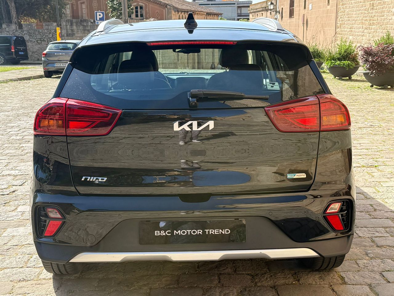 Kia Niro 1.6 GDI HEV Drive 141CV 2022 de segunda mano en Barcelona