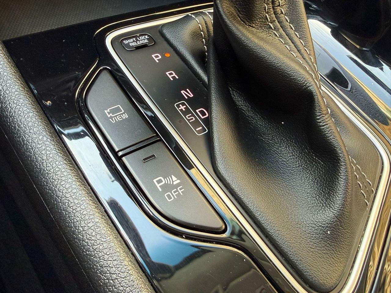 Kia Niro 1.6 GDI HEV Drive 141CV 2022 de segunda mano en Barcelona