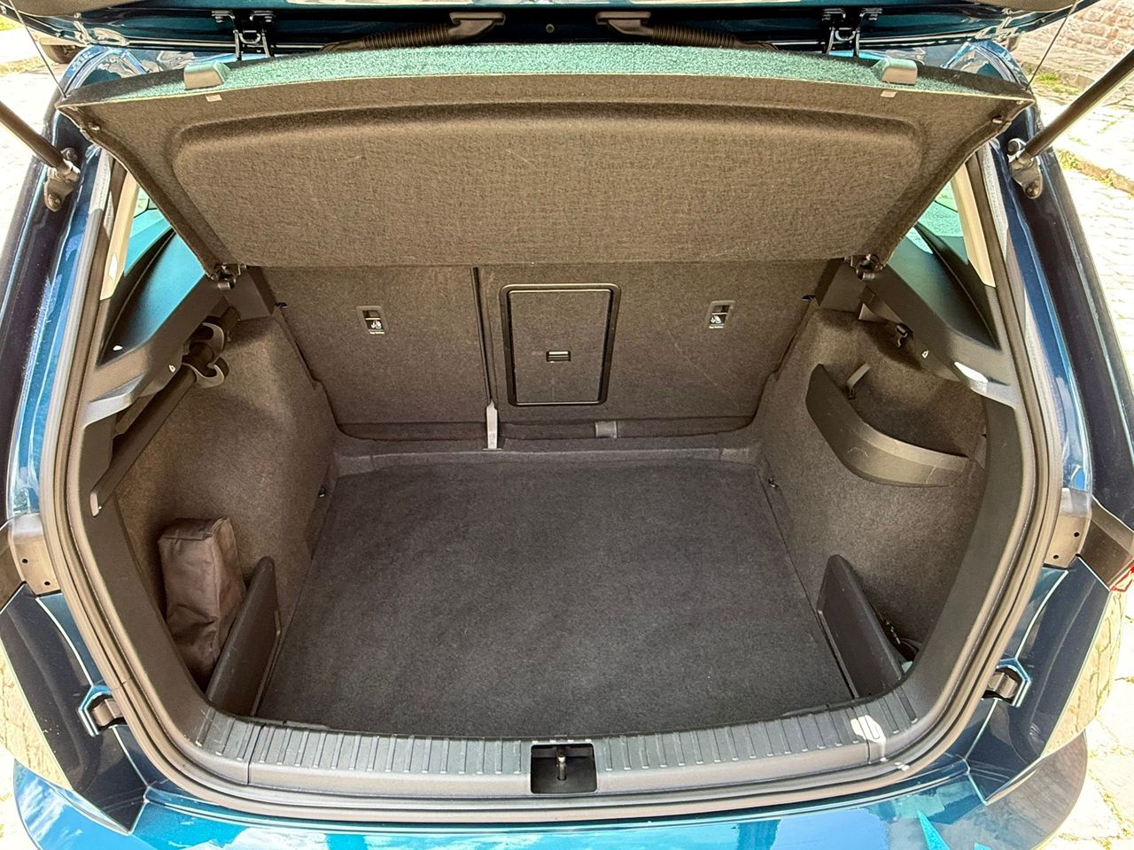 Skoda Karoq Ambition 2.0 TDI 150CV DSG 4x4 2022 de segunda mano en Barcelona