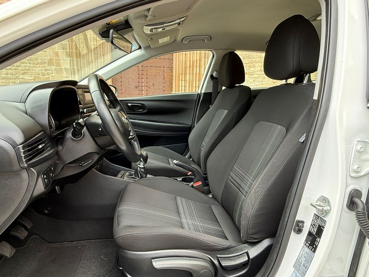 Hyundai i20 1.0 T-GDi 100CV 48V Essence 2021 de segunda mano en Barcelona