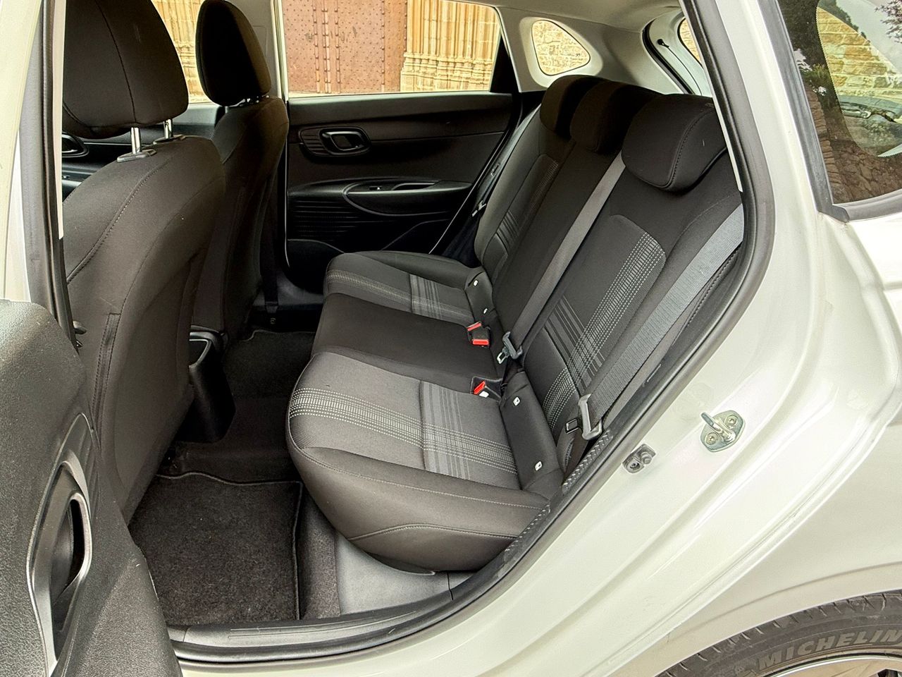 Hyundai i20 1.0 T-GDi 100CV 48V Essence 2021 de segunda mano en Barcelona