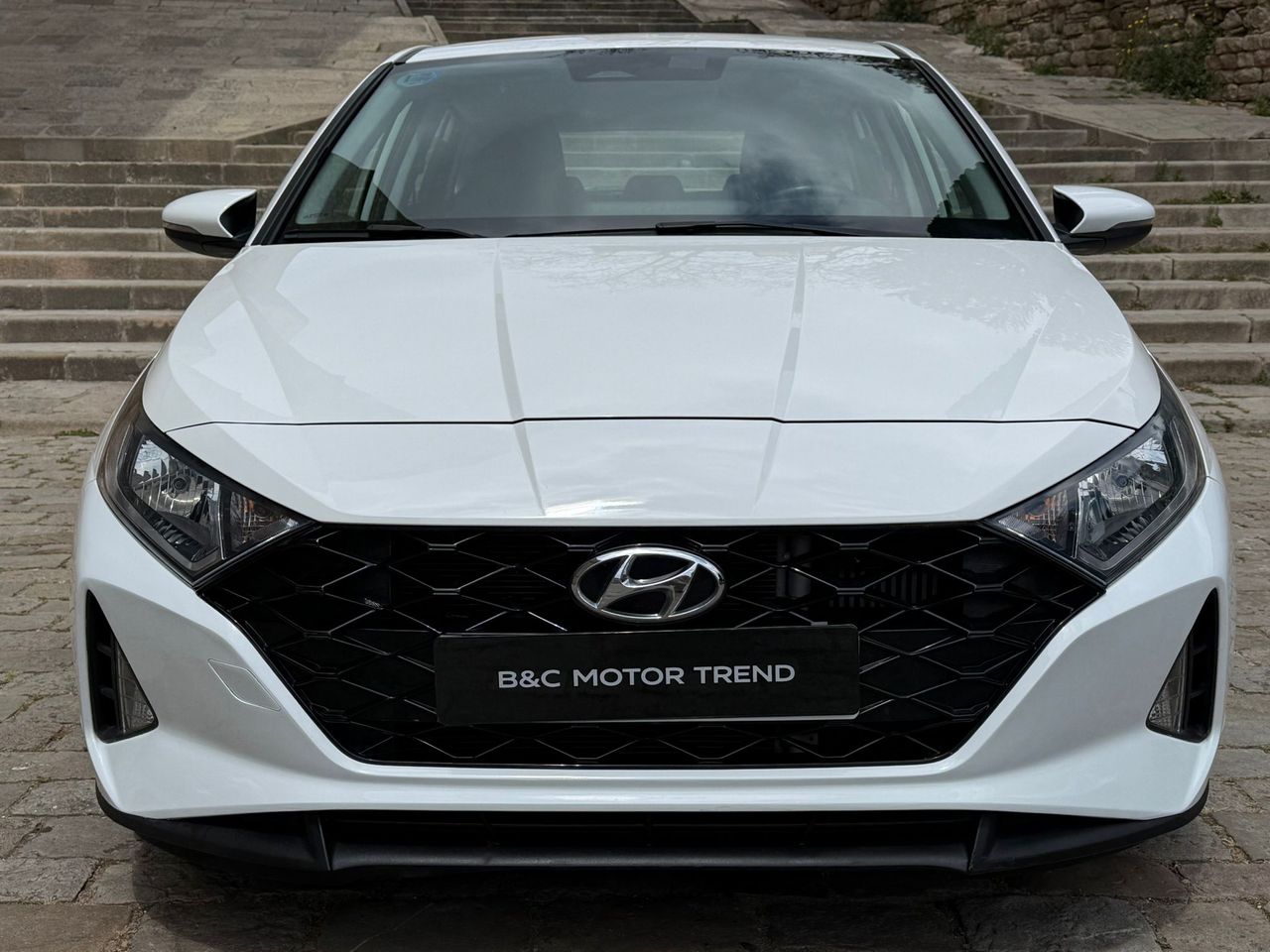 Hyundai i20 1.0 T-GDi 100CV 48V Essence 2021 de segunda mano en Barcelona