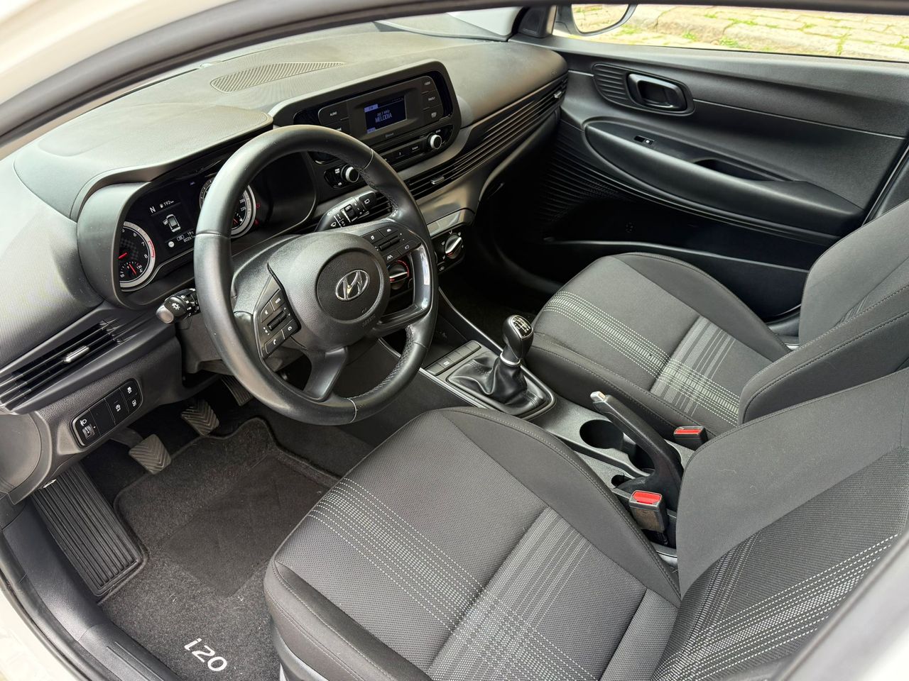 Hyundai i20 1.0 T-GDi 100CV 48V Essence 2021 de segunda mano en Barcelona