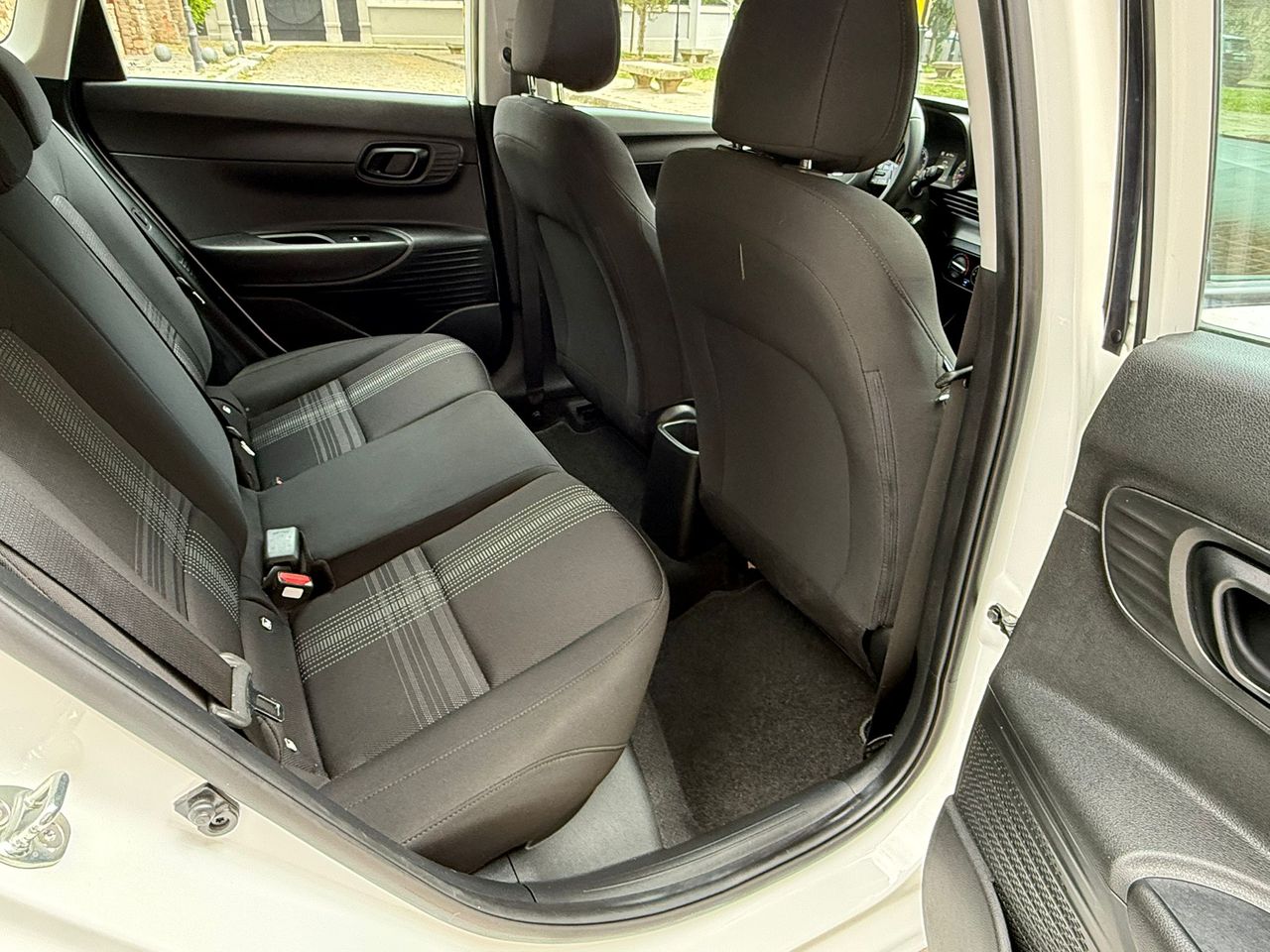 Hyundai i20 1.0 T-GDi 100CV 48V Essence 2021 de segunda mano en Barcelona