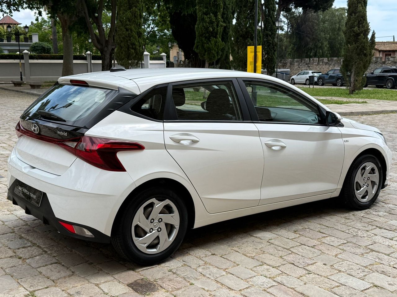 Hyundai i20 1.0 T-GDi 100CV 48V Essence 2021 de segunda mano en Barcelona