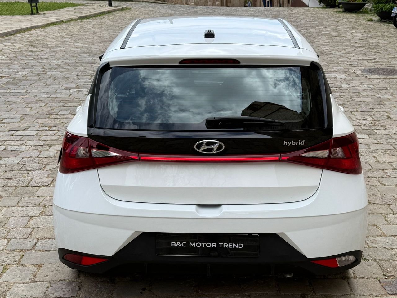 Hyundai i20 1.0 T-GDi 100CV 48V Essence 2021 de segunda mano en Barcelona