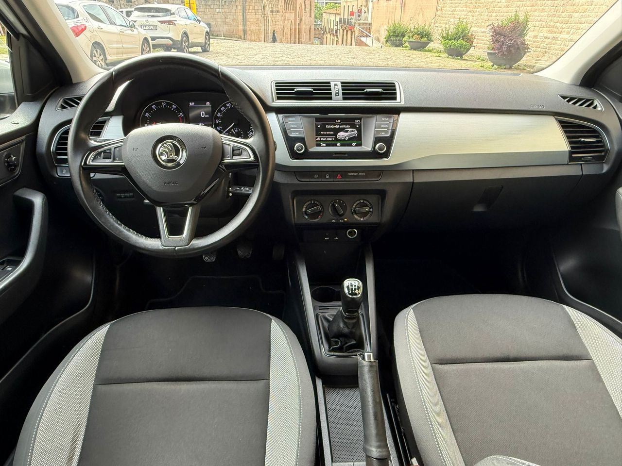 Skoda Fabia 1.0 MPI 75cv 2017 de segunda mano en Barcelona