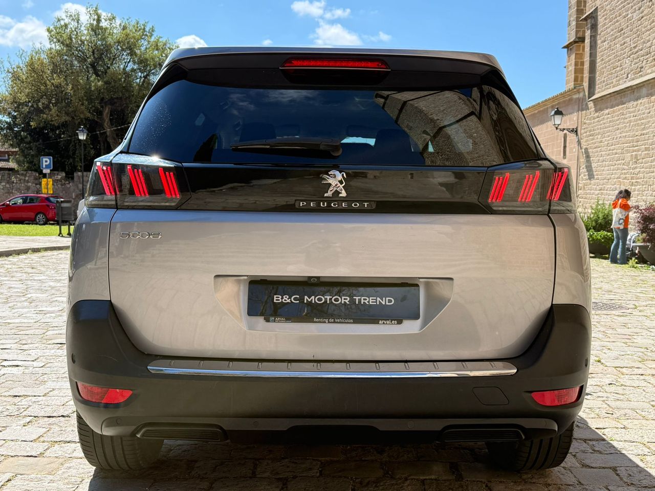 Peugeot 5008 1.5 BlueHDi 130CV EAT8 Allure Pack 2021 de segunda mano en Barcelona
